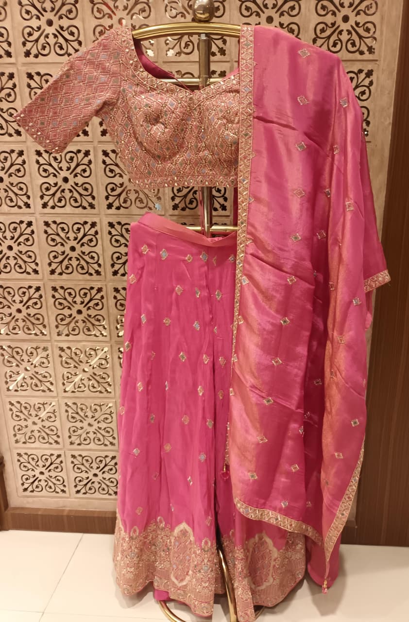 INDO-WESTERN FESTIVE OCCASSION PARTY WEAR OUTFIT
