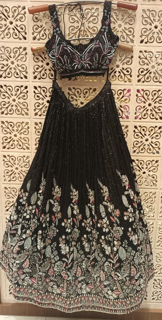 COCKTAIL,RECEPTION,FUNCTIONAL PARTY WEAR LEHENGA CHOLI