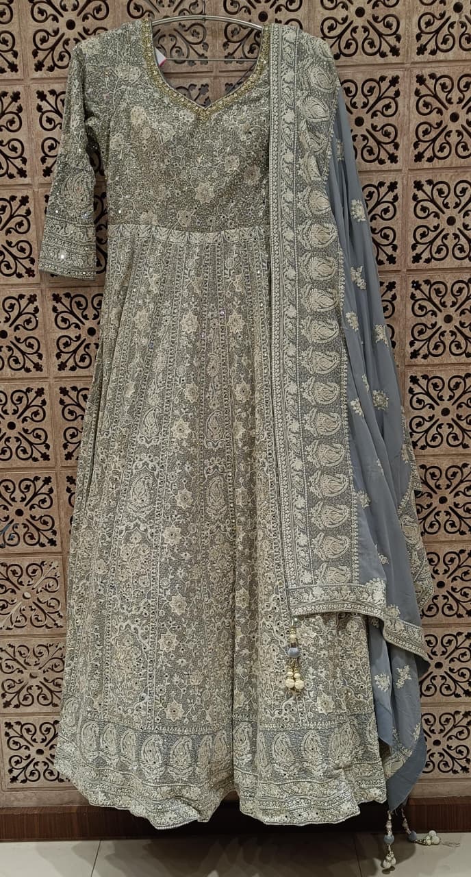 FESTIVE OCCASSION FUNCTIONAL GOWN