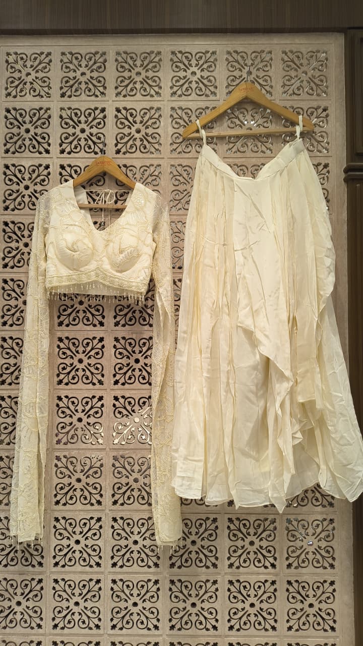 INDO-WESTERN FESTIVE OCCASSION PARTY WEAR OUTFIT