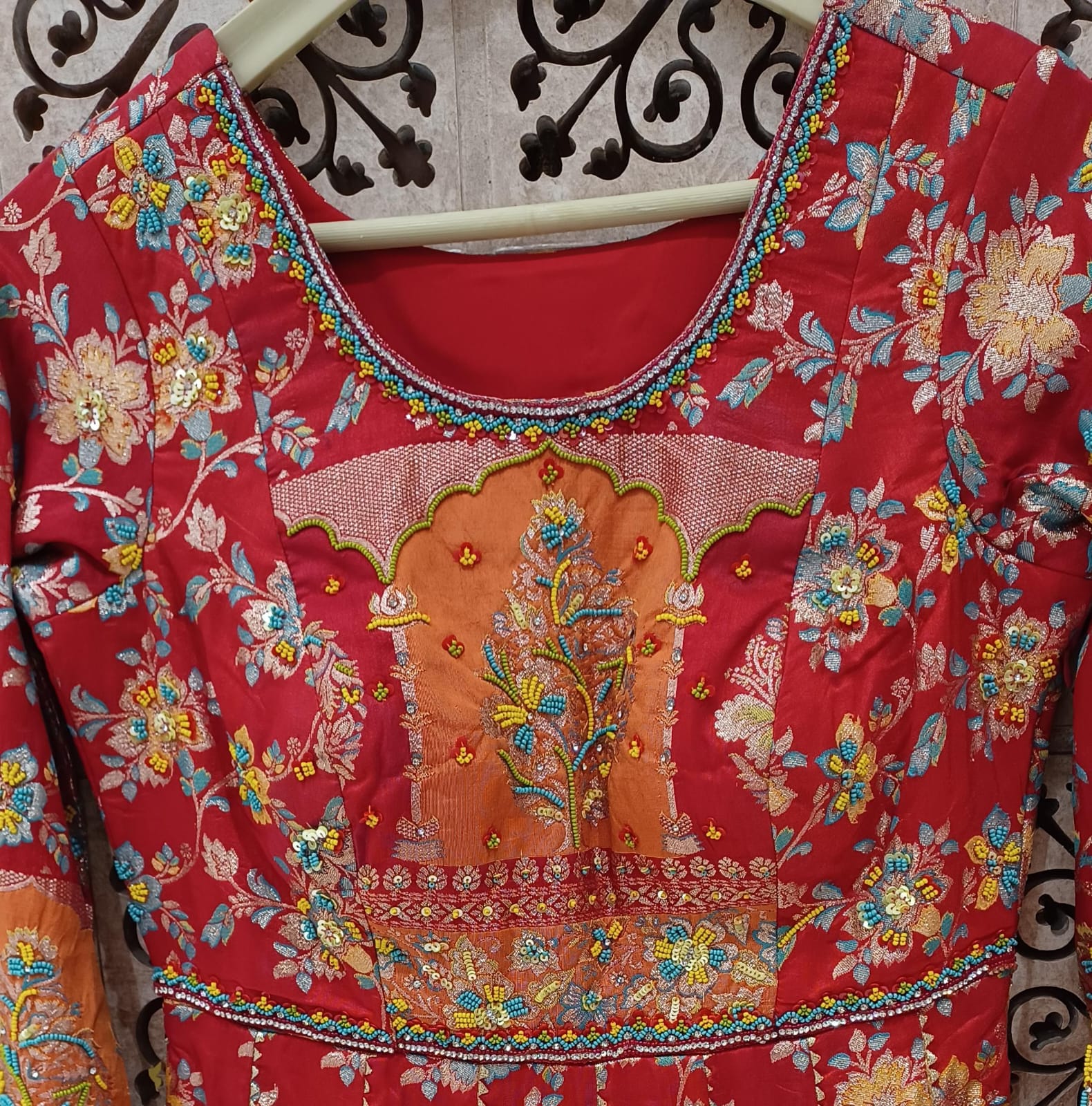 FESTIVE FUNCTIONAL PARTY WEAR ANARKALI SUIT.