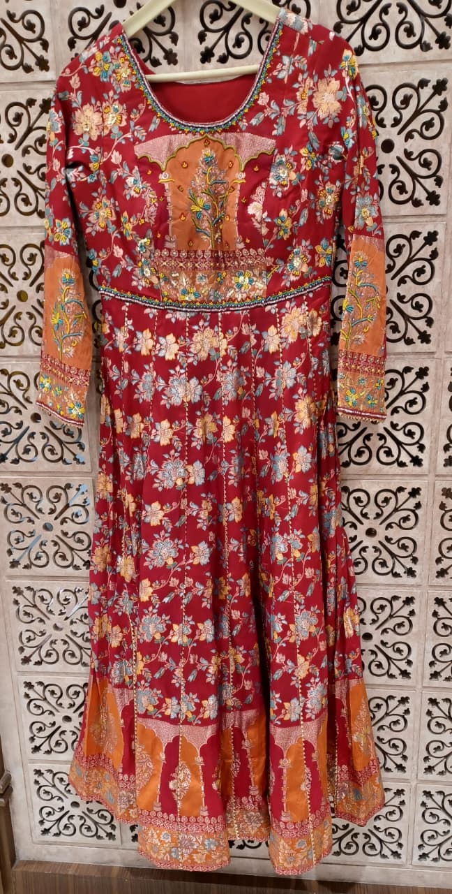 FESTIVE FUNCTIONAL PARTY WEAR ANARKALI SUIT.