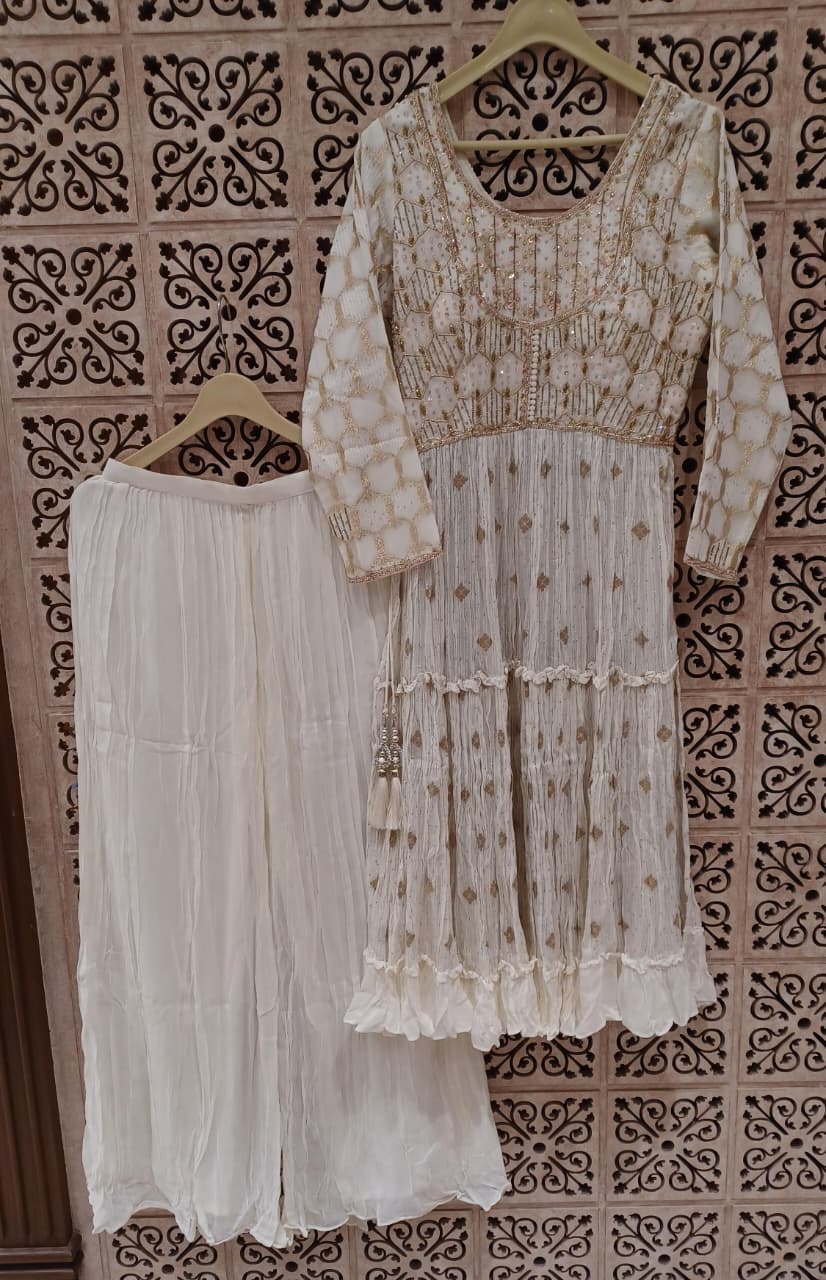FESTIVE FUNCTIONAL PARTY WEAR OUTFIT
