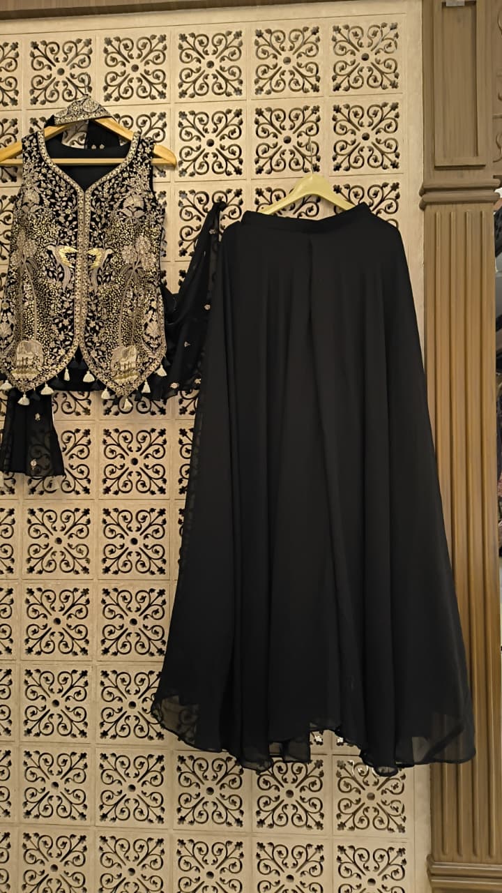 FESTIVE FUNCTIONAL PARTY WEAR OUTFIT