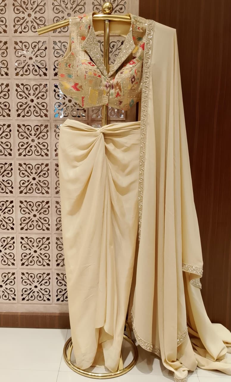 FESTIVE OCCASSION FUNCTIONAL PARTY WEAR OUTFIT