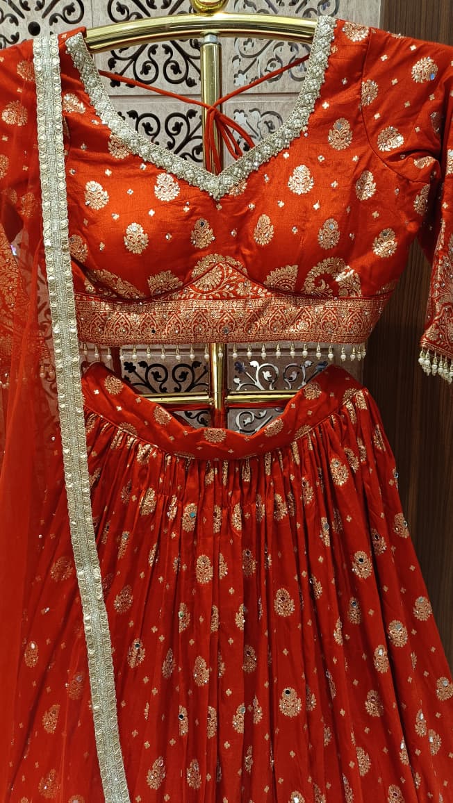 WEDDING,RECEPTION FUNCTIONAL LEHENGA CHOLI