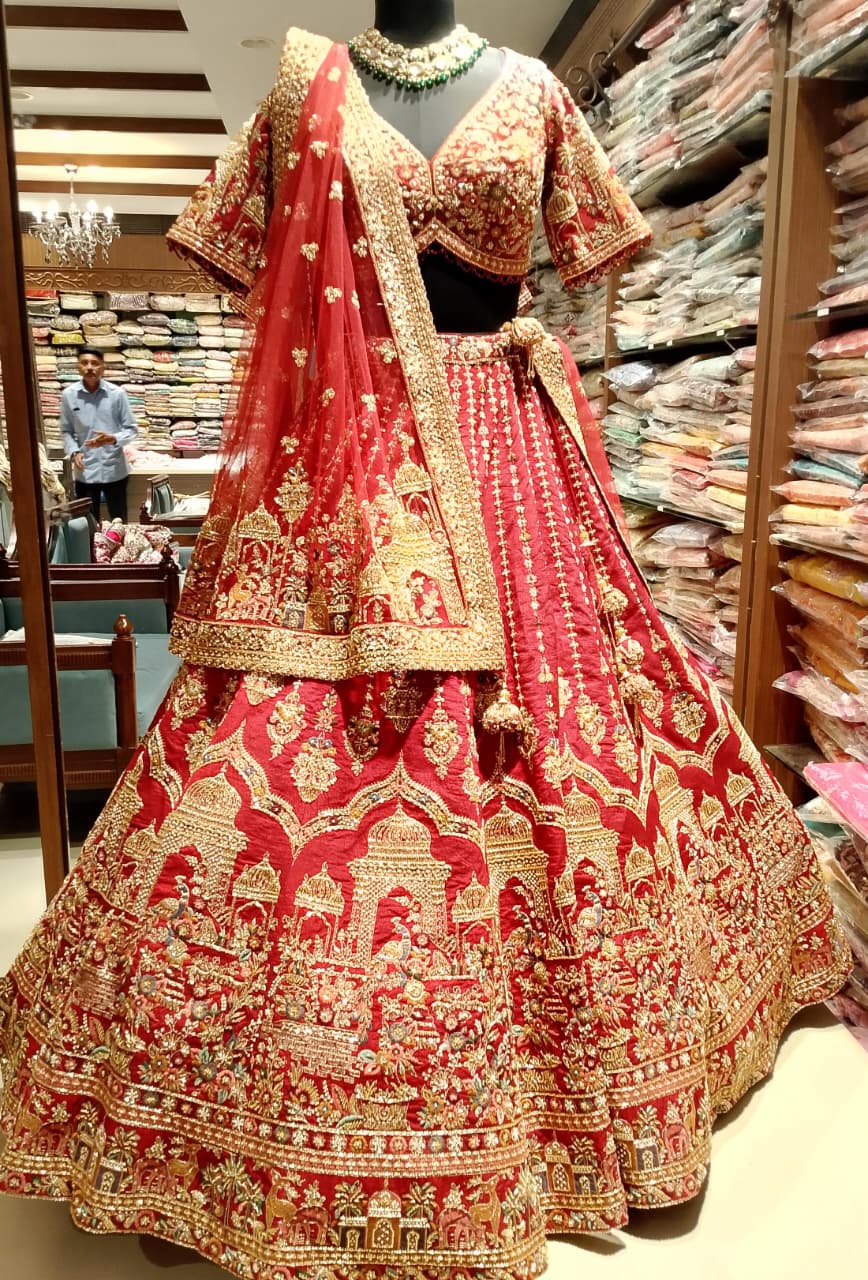 WEDDING,RECEPTION ENGAGEMENT PARTY WEAR BRIDAL LEHENGA CHOLI