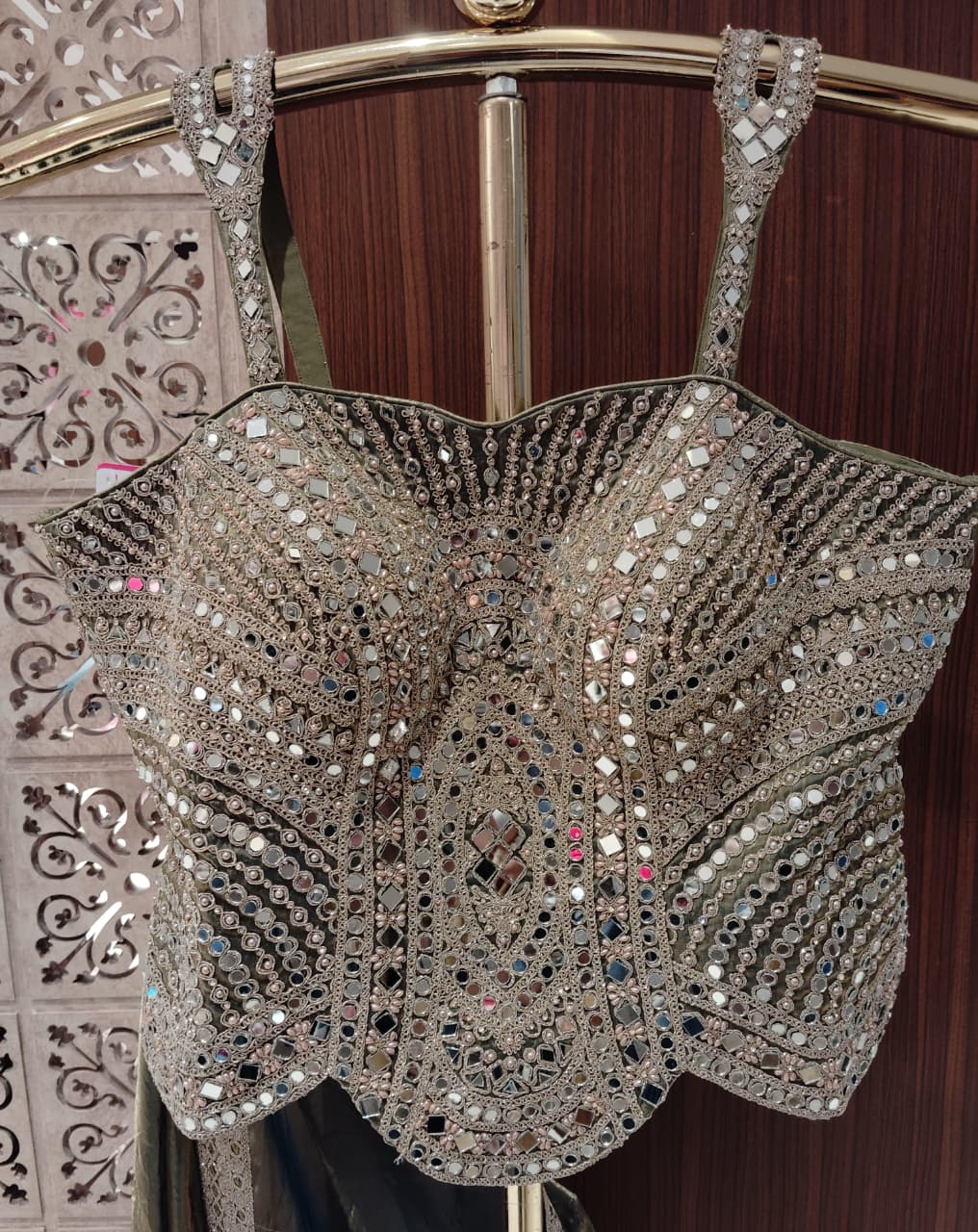 READY TO WEAR DESIGNER PARTY WEAR SAREE