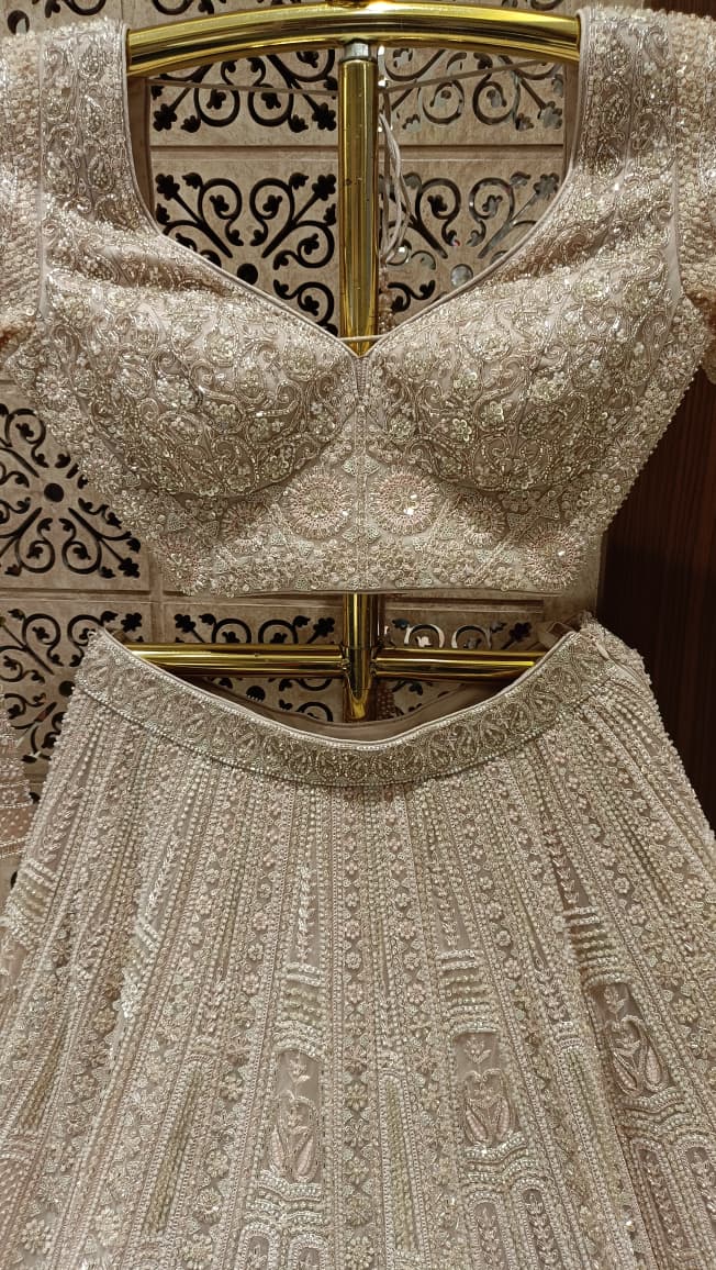 ENGAGEMENT,RECEPTION,FUNCTIONAL PARTY WEAR