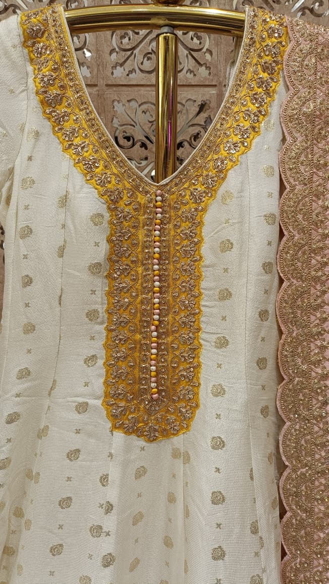 HALDI,MEHENDI,FESTIVE OCCASSION PARTY WEAR OUTFIT