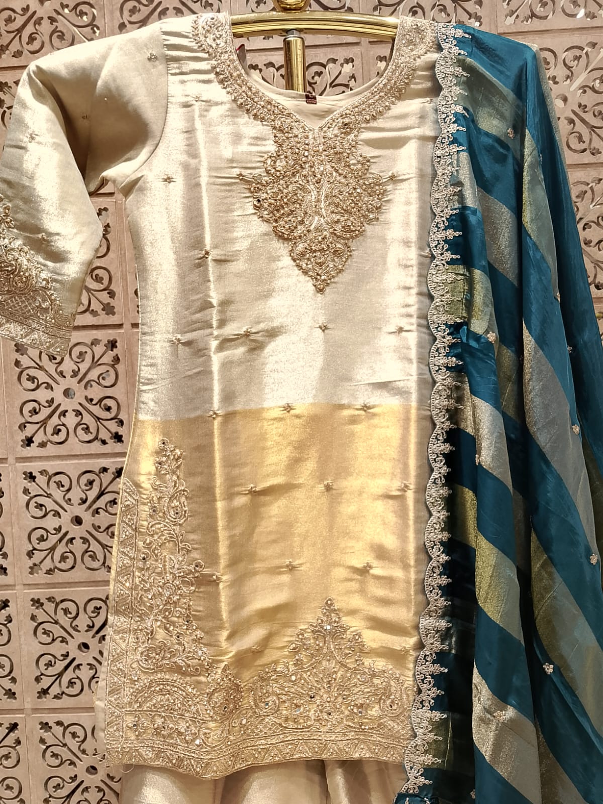 MEHENDI,HALDI,FESTIVE OCCASSION OUTFIT