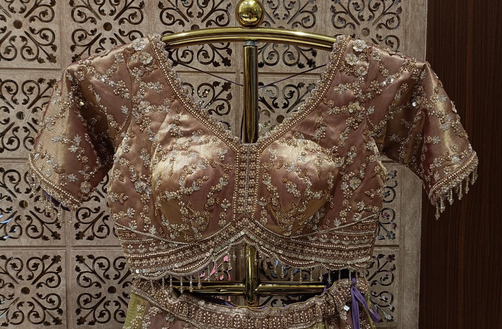 WEDDING,ENGAGEMENT,RECEPTION FUNCTIONAL BRIDAL LEHENGA CHOLI