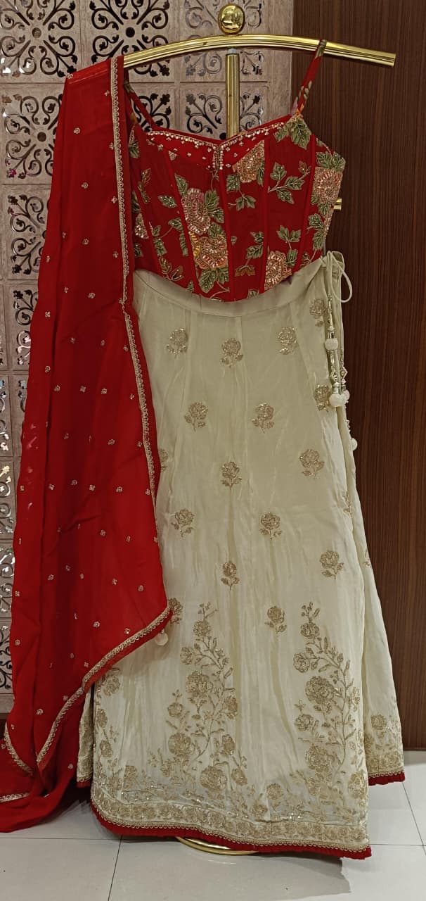 HALDI,MEHENDI ROKA FUNCTIONAL LEHENGA CHOLI