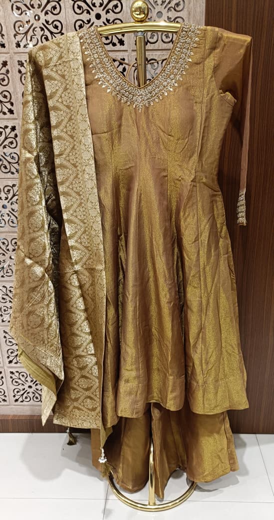 FESTIVE OCCASSION PARTY OUTFIT