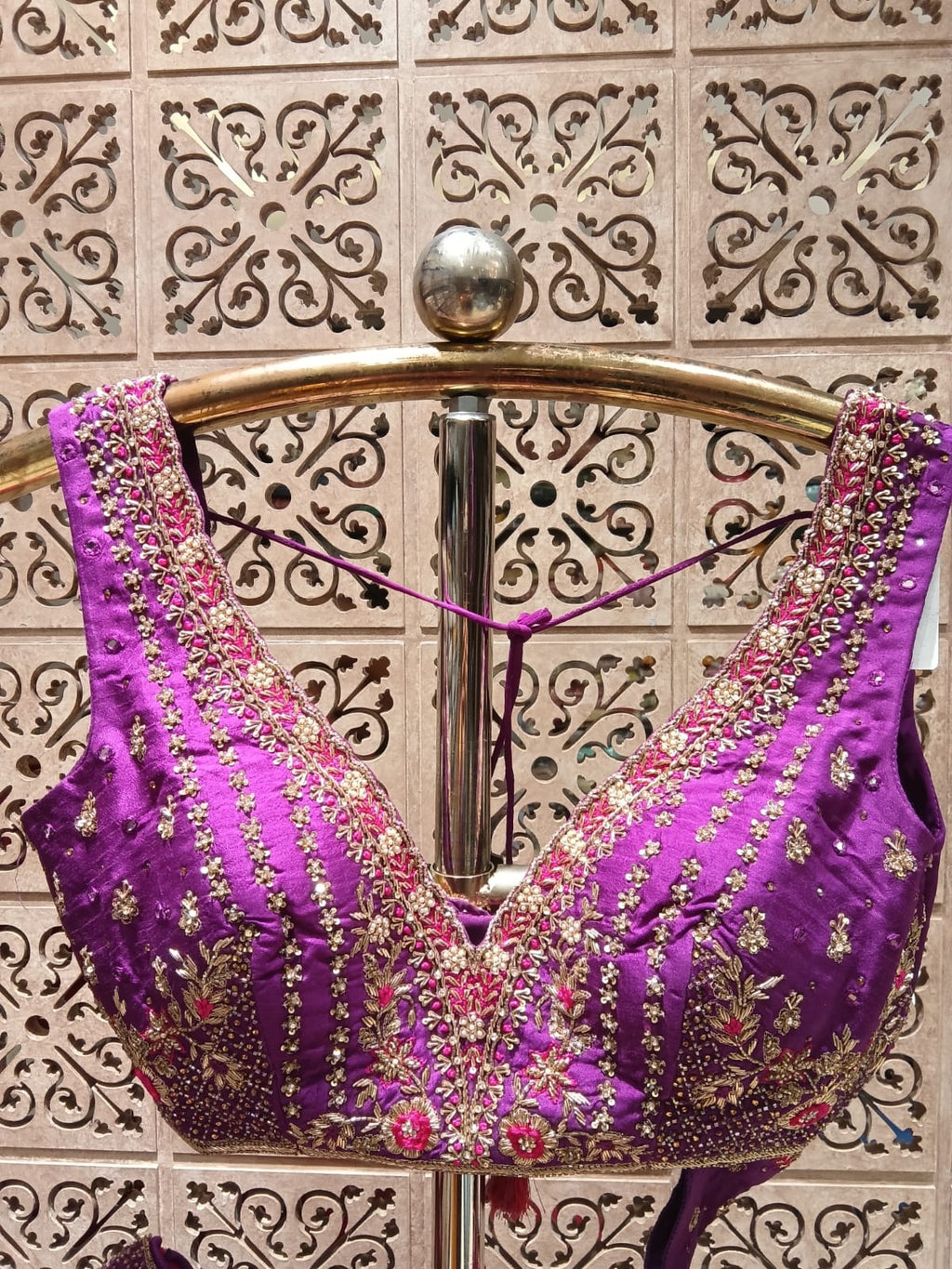 Weddings, Bridal functions, Festive Celebrations, and Traditional Occasions.
