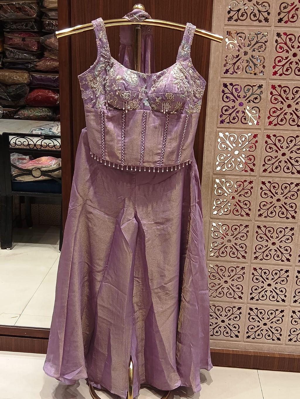 Cocktail parties, Wedding functions, Sangeet nights, and Festive celebrations