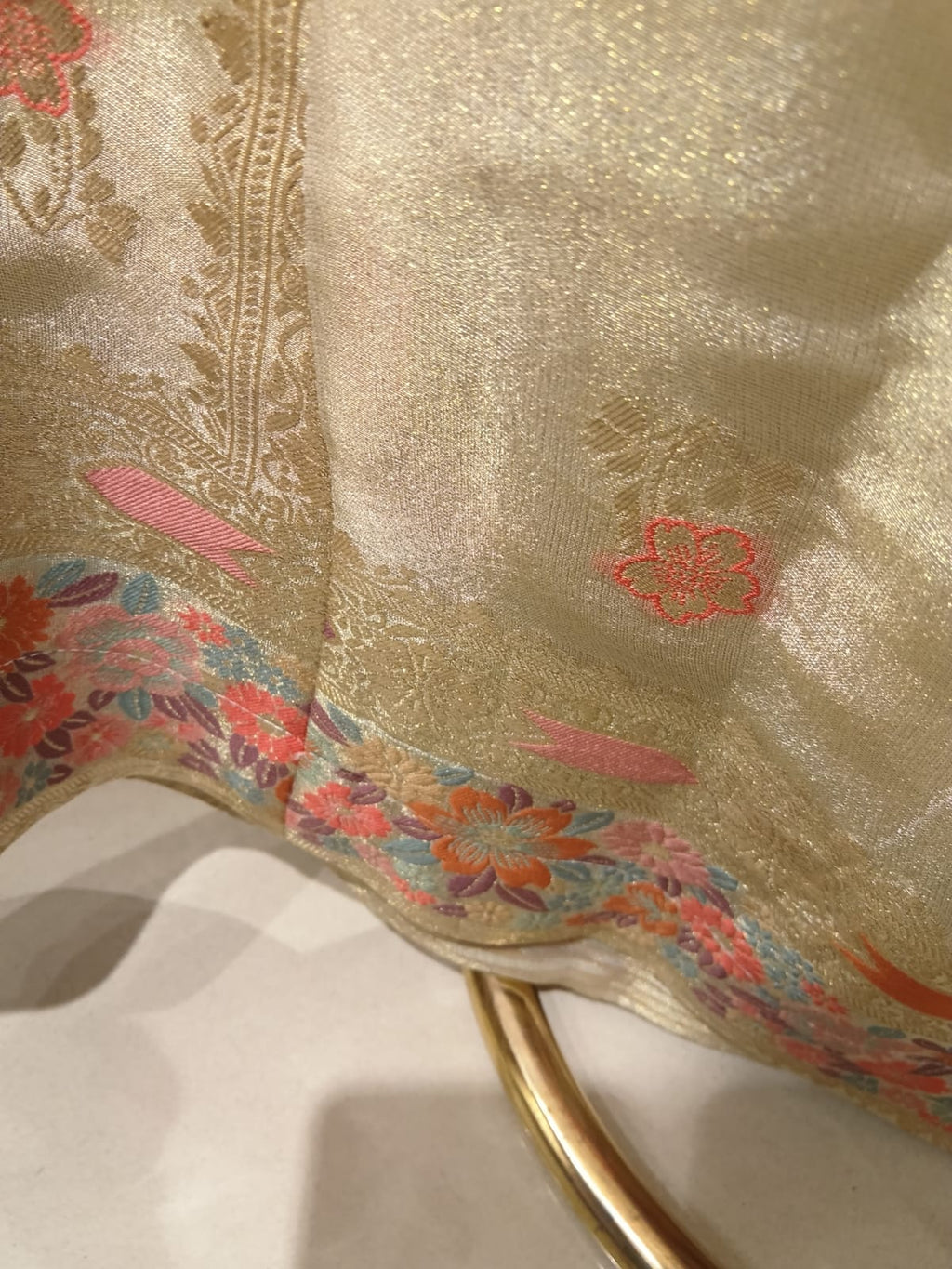 Pre-wedding functions, festive pujas, brunch gatherings, or elegant evening soirees.