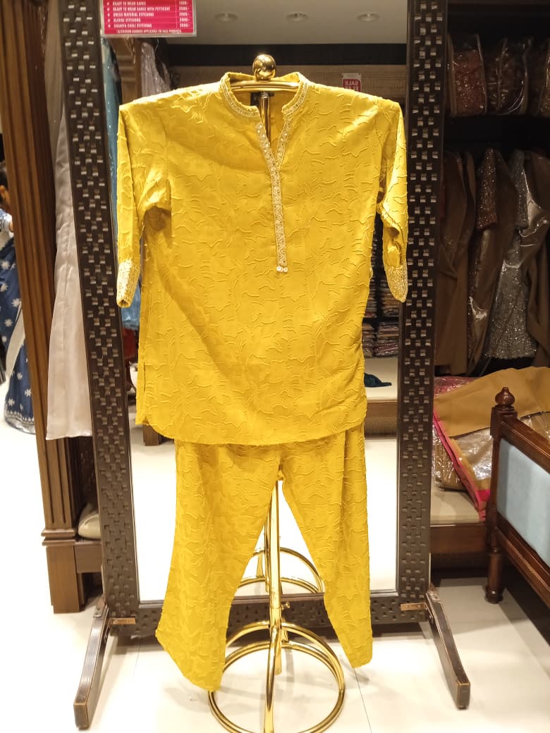CASUAL WEAR CORD SET