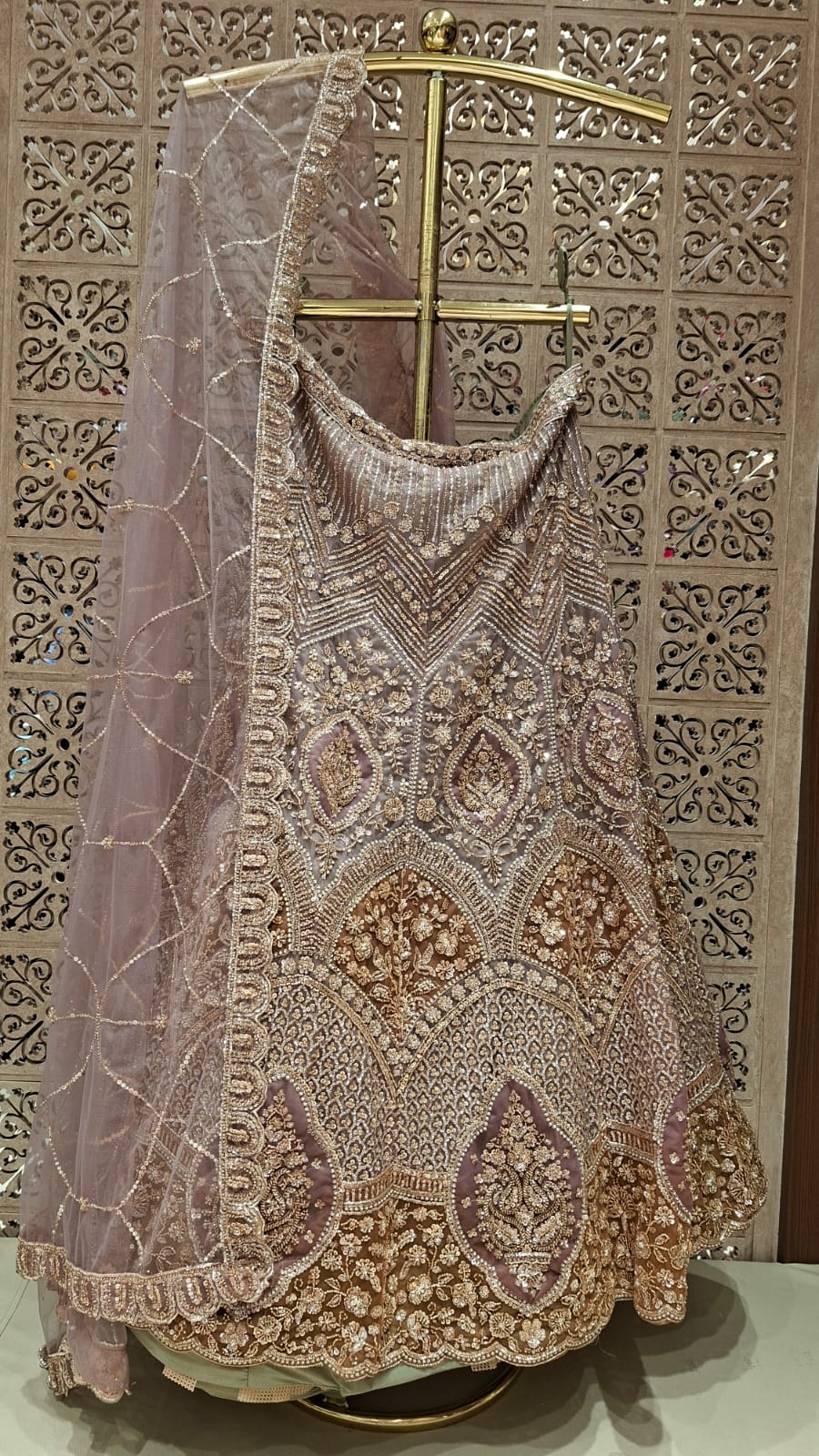 WEDDING AND RECEPTION WEAR HEAVY BRIDAL LEHENGA CHOLI