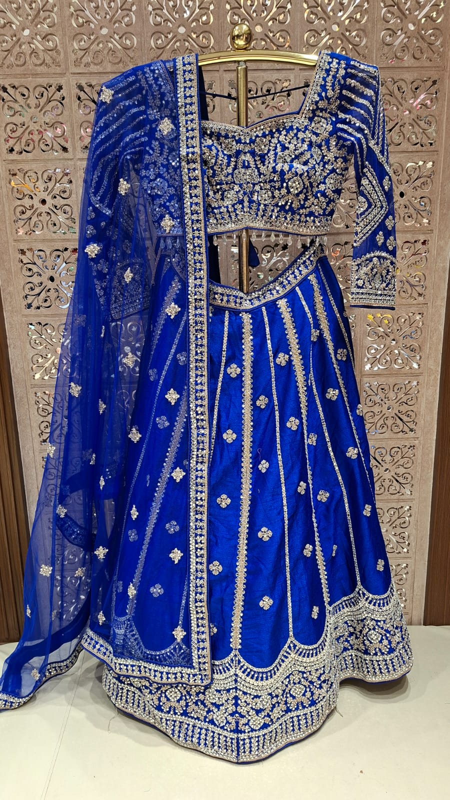 TRADITIONAL FUNCTION WEAR LEHENGA CHOLI
