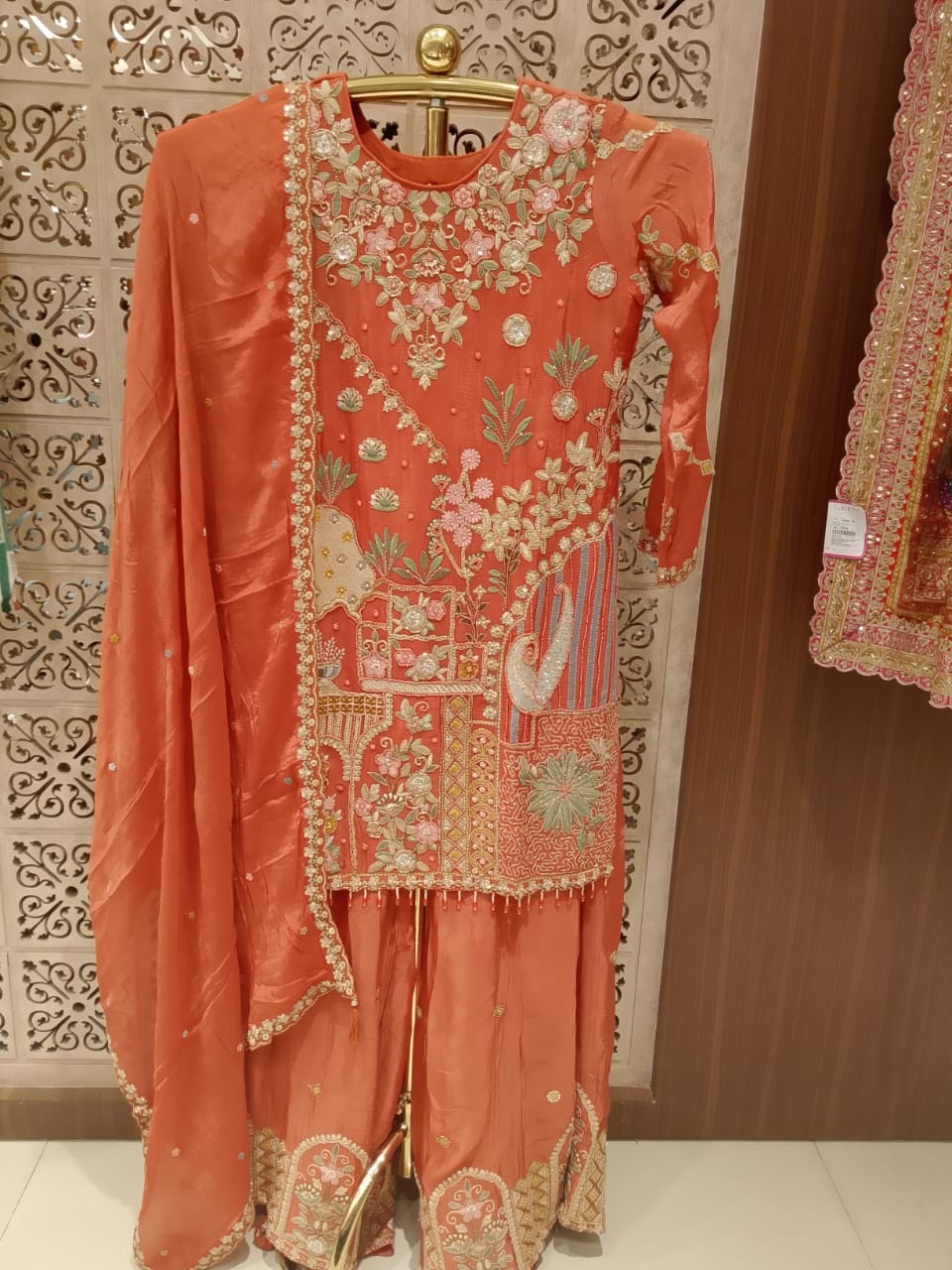 Festive | Wedding | Puja | Mehendi | Party Wear