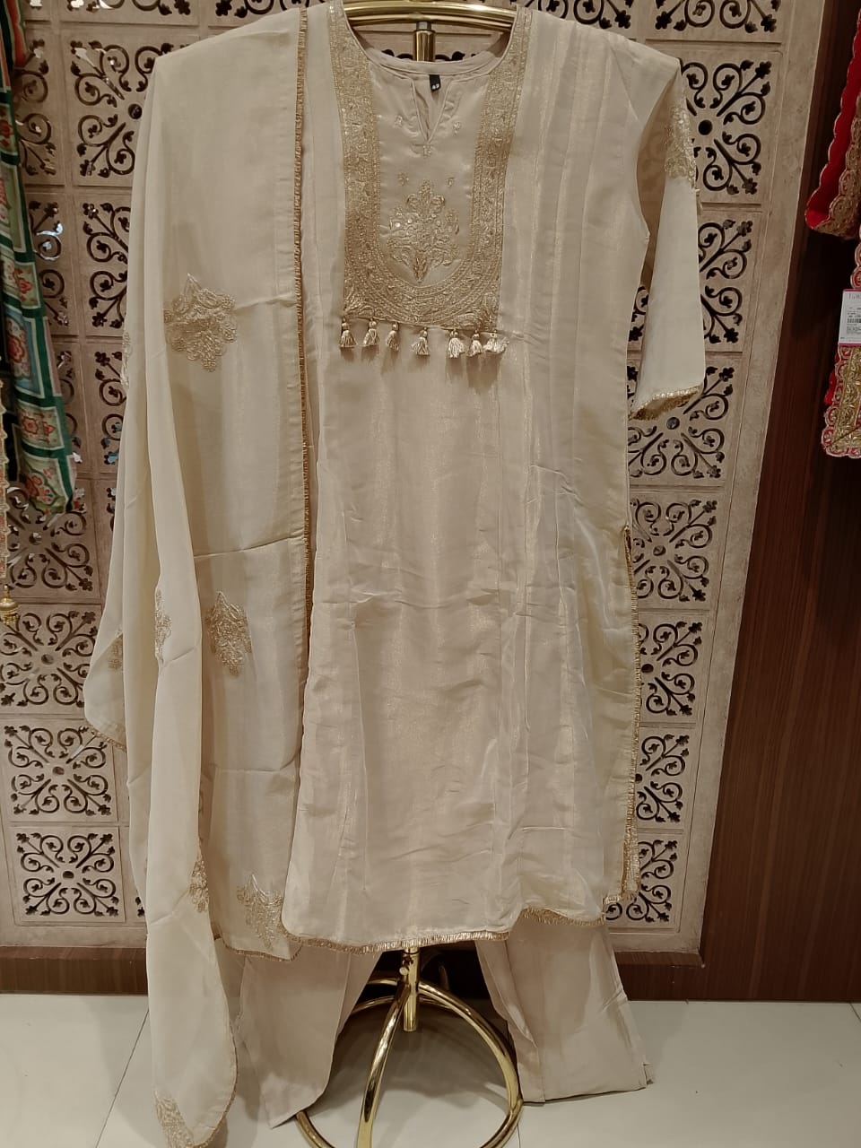 Festive wear, celebrations, and special occasions