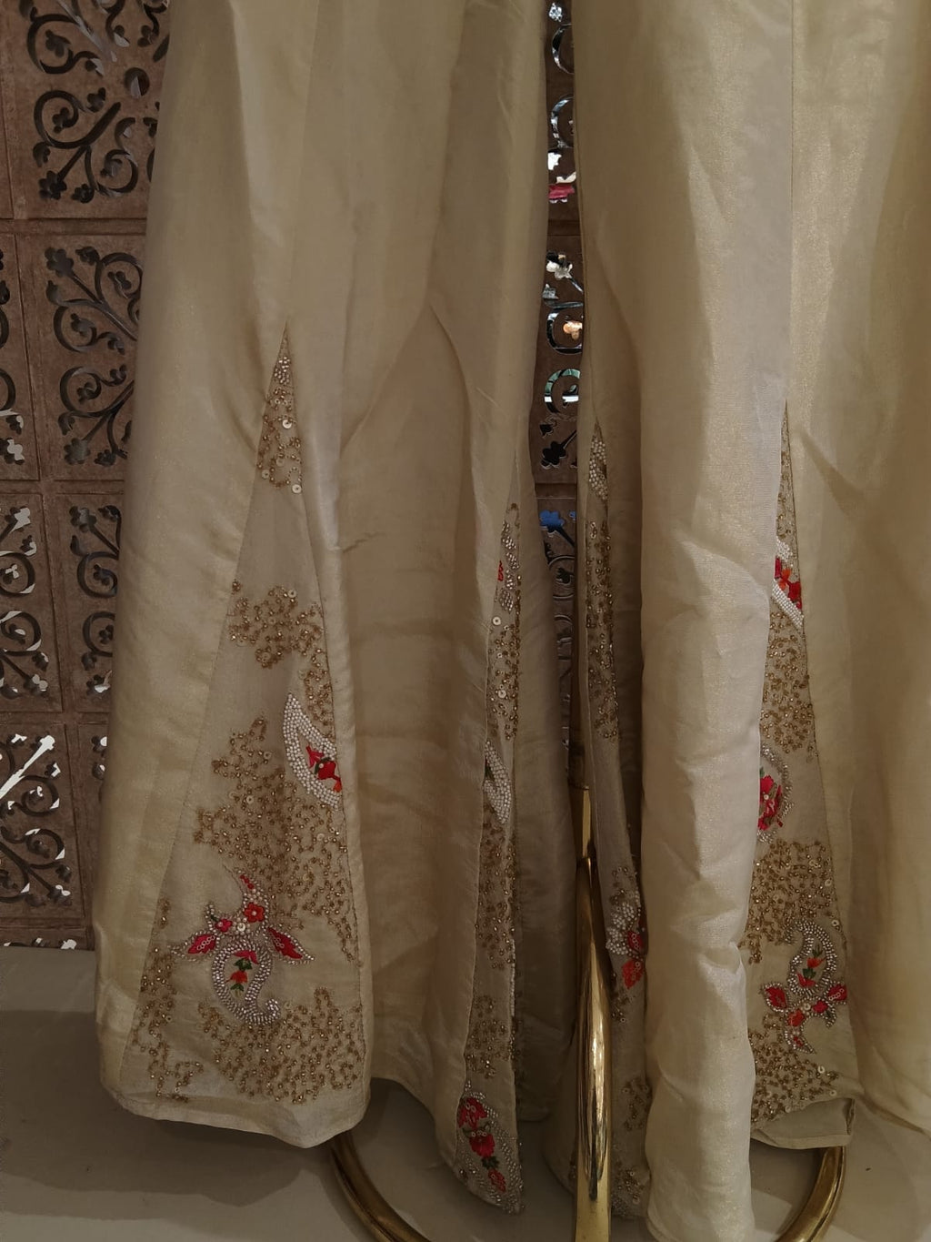 Festive celebrations, weddings, mehendi functions and elegant gatherings