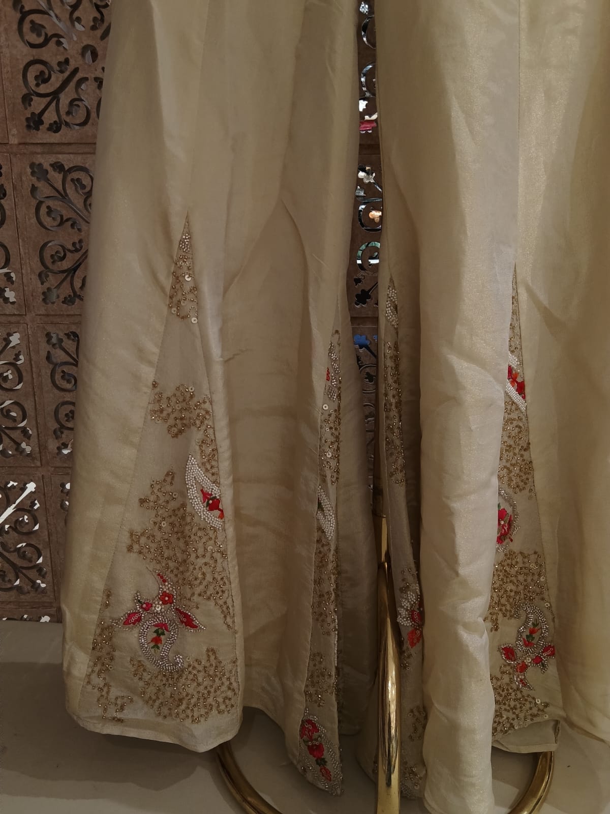 Festive celebrations, weddings, mehendi functions and elegant gatherings