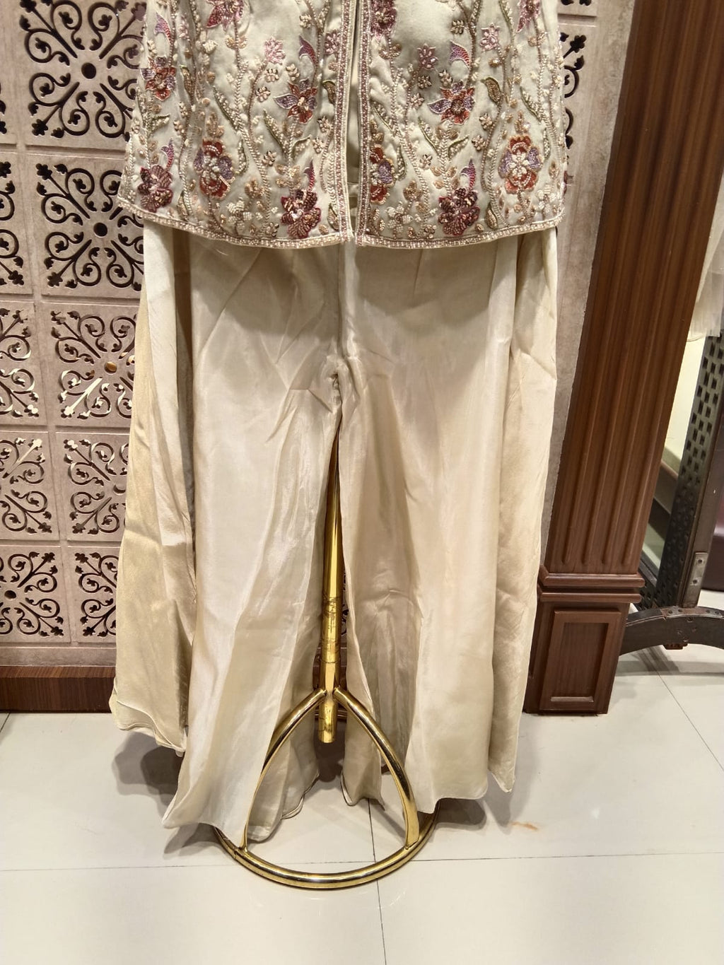 Festive gatherings, daytime weddings, pujas, Eid and family celebrations