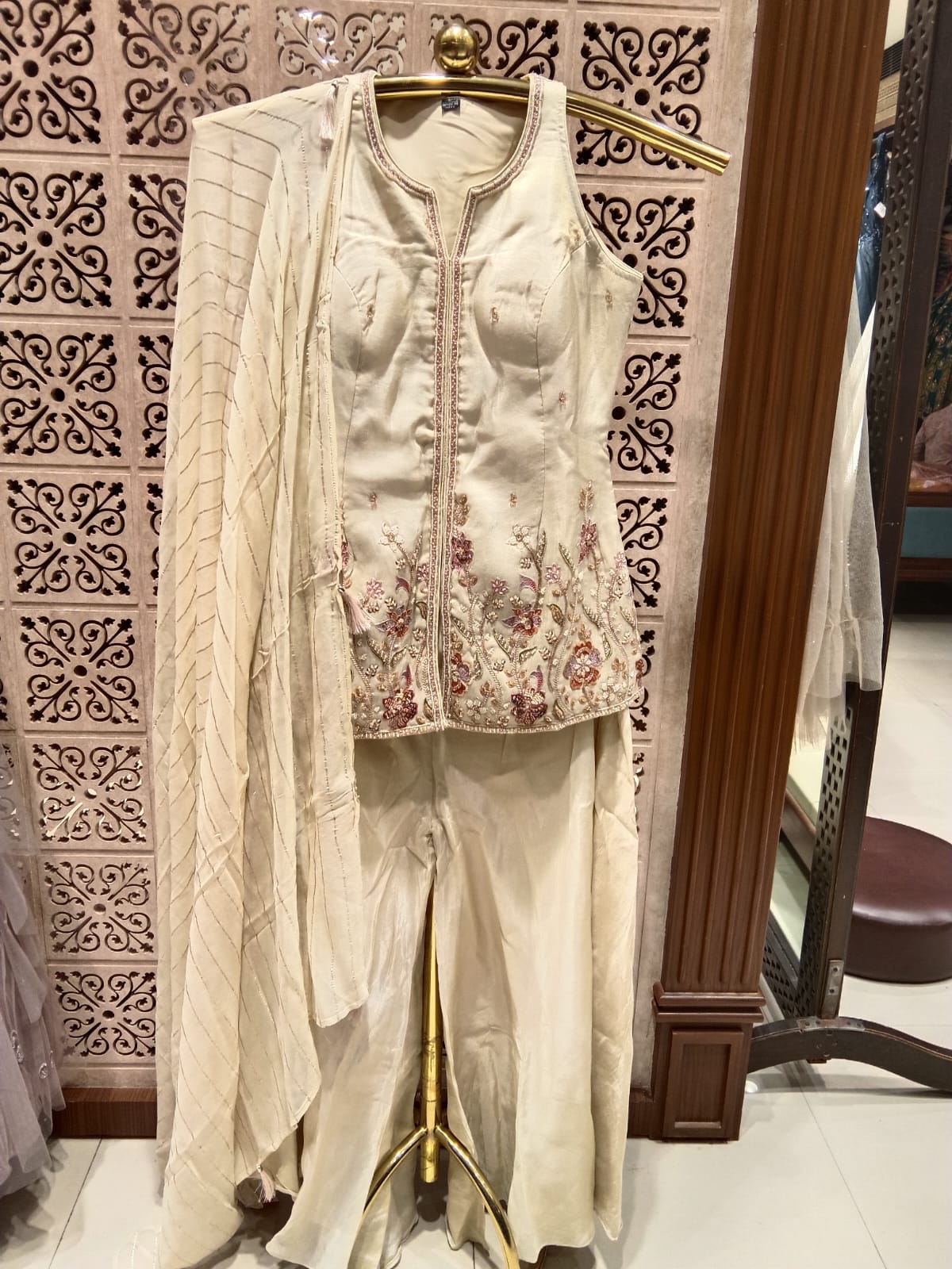 Festive gatherings, daytime weddings, pujas, Eid and family celebrations