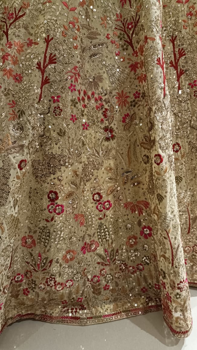 Weddings, receptions, sangeet ceremonies, festive celebrations, and evening occasions