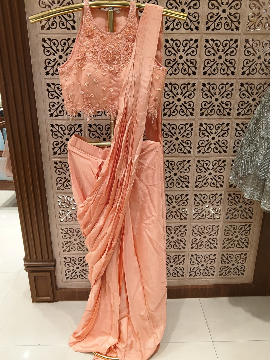 Weddings, festive celebrations, receptions, engagement ceremonies, and evening occasions.
