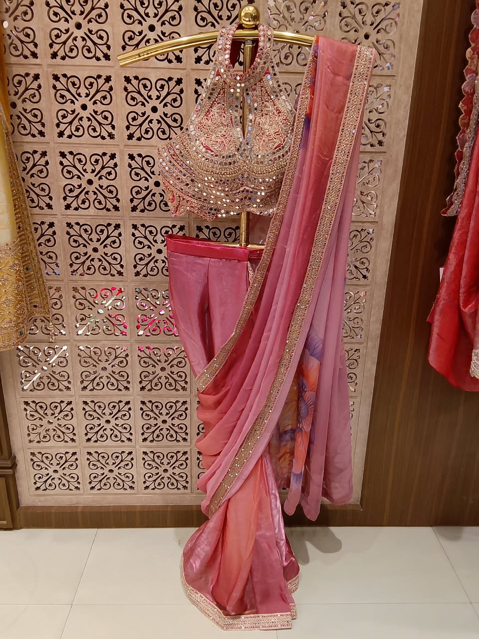 Cocktail evenings, Sangeet galas, destination weddings, Mehendi sundowners, and upscale festive parties