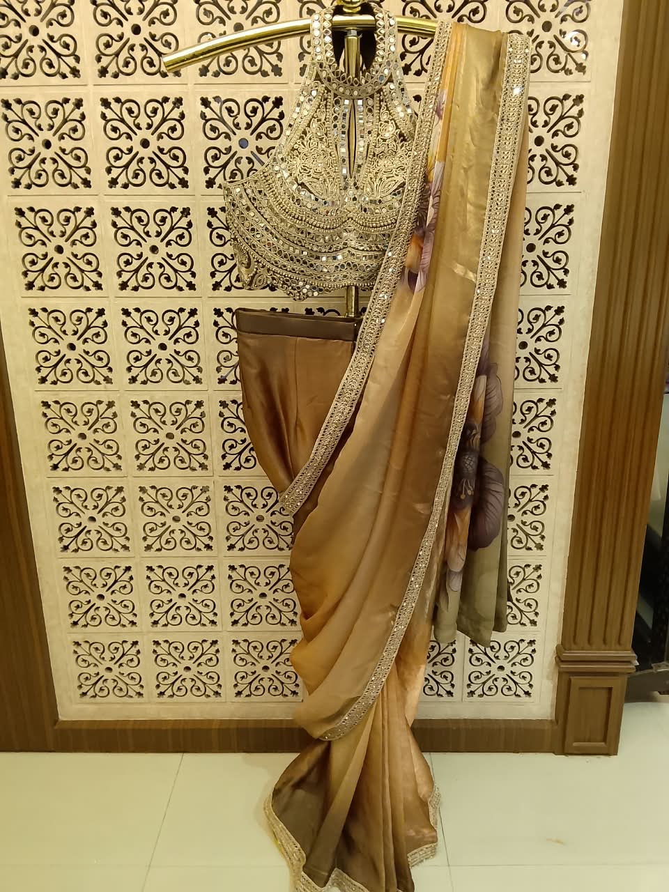 Cocktail evenings, Sangeet nights, destination wedding celebrations, reception galas, and upscale soirees