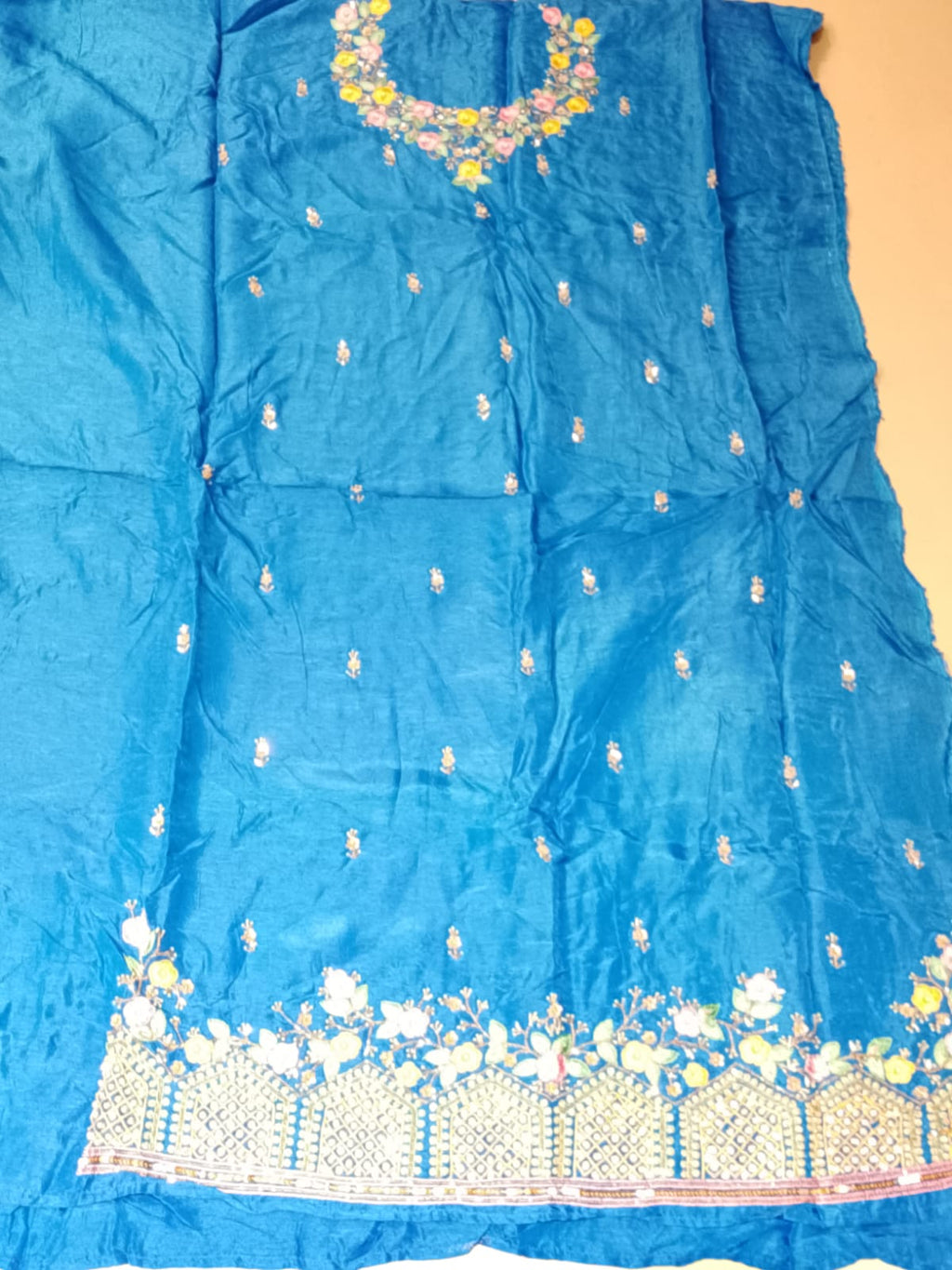 Festive gatherings, Mehendi/Haldi guest wear, daytime celebrations, and family functions
