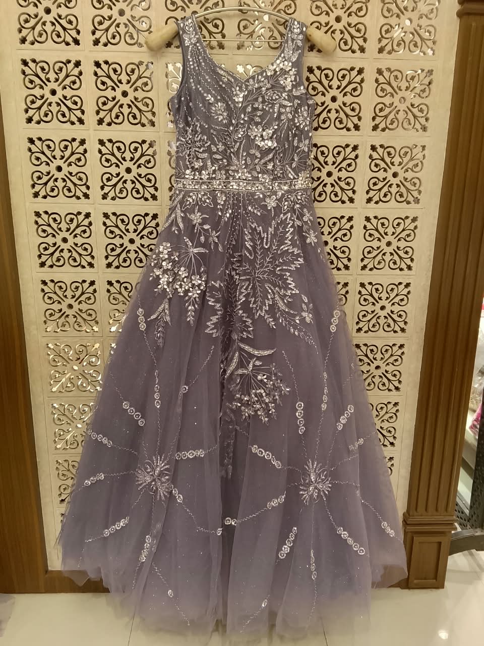 Cocktail evenings, Sangeet ceremonies, Reception dinners, Destination galas, and Proms