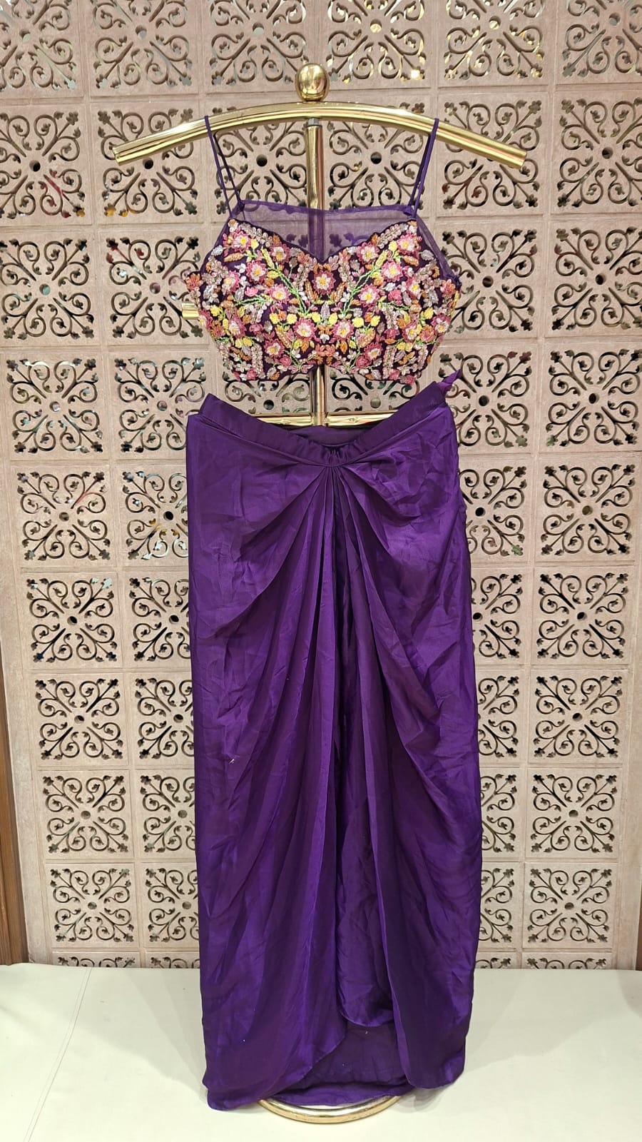 Sangeet nights, cocktail parties, reception galas, or festive soirees.