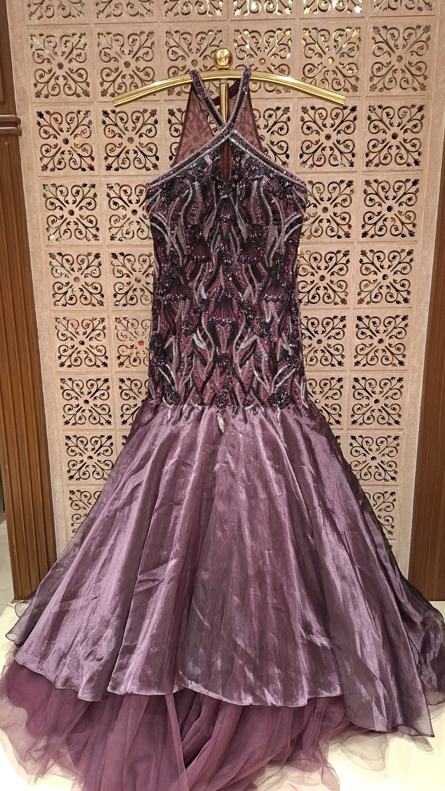 Reception nights, Sangeet galas, Cocktail parties, Black-Tie Red Carpets, and Engagement celebrations.