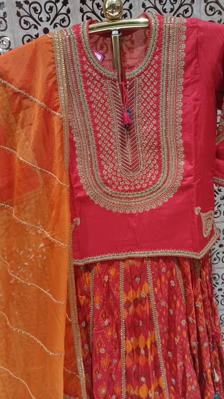 Rajastani look, festive celebrations, Navratri, Mehndi, or destination wedding functions.
