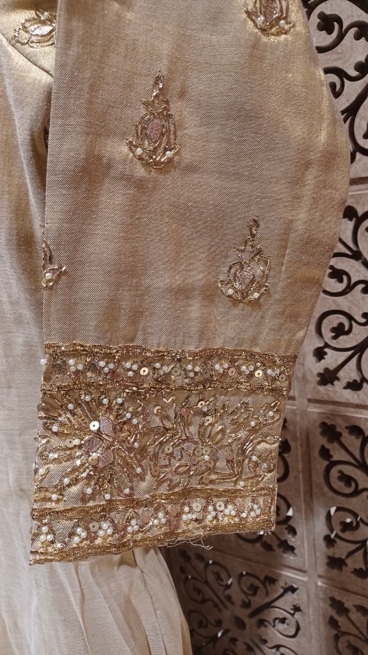 festive look ideal for Eid, Diwali, wedding guest styling, and formal celebrations.