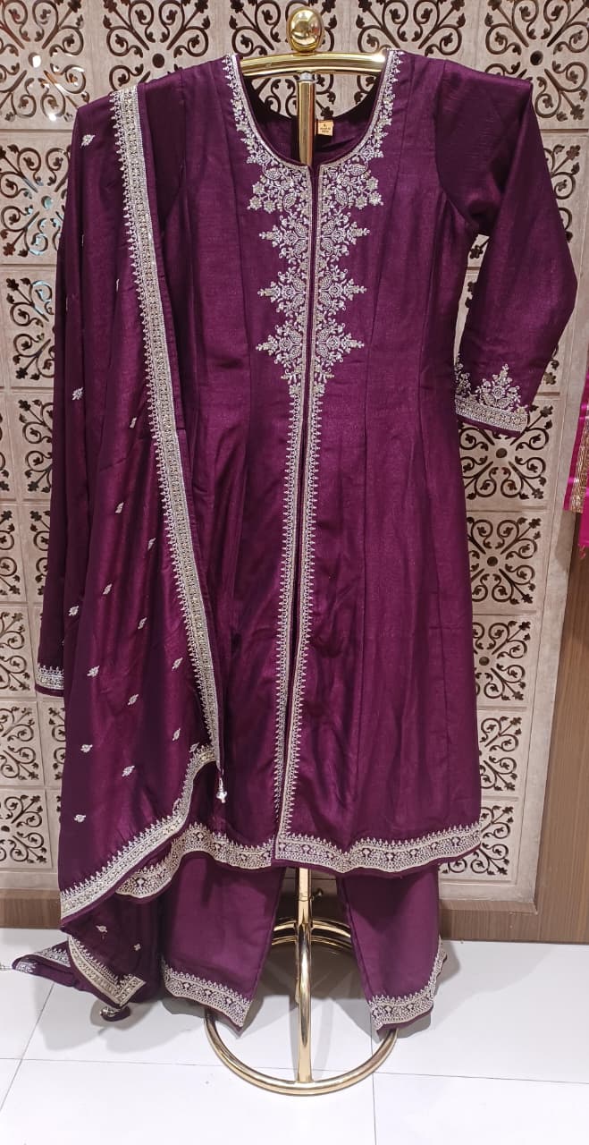 festive gatherings, intimate celebrations, and wedding festivities.