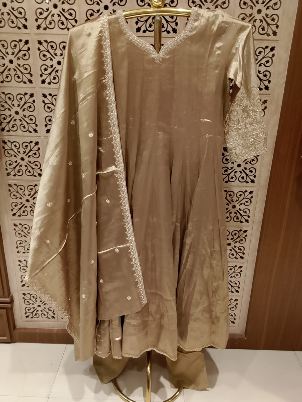plendent beige-gold Anarkali suit set luxurious Chanderi silk blend.