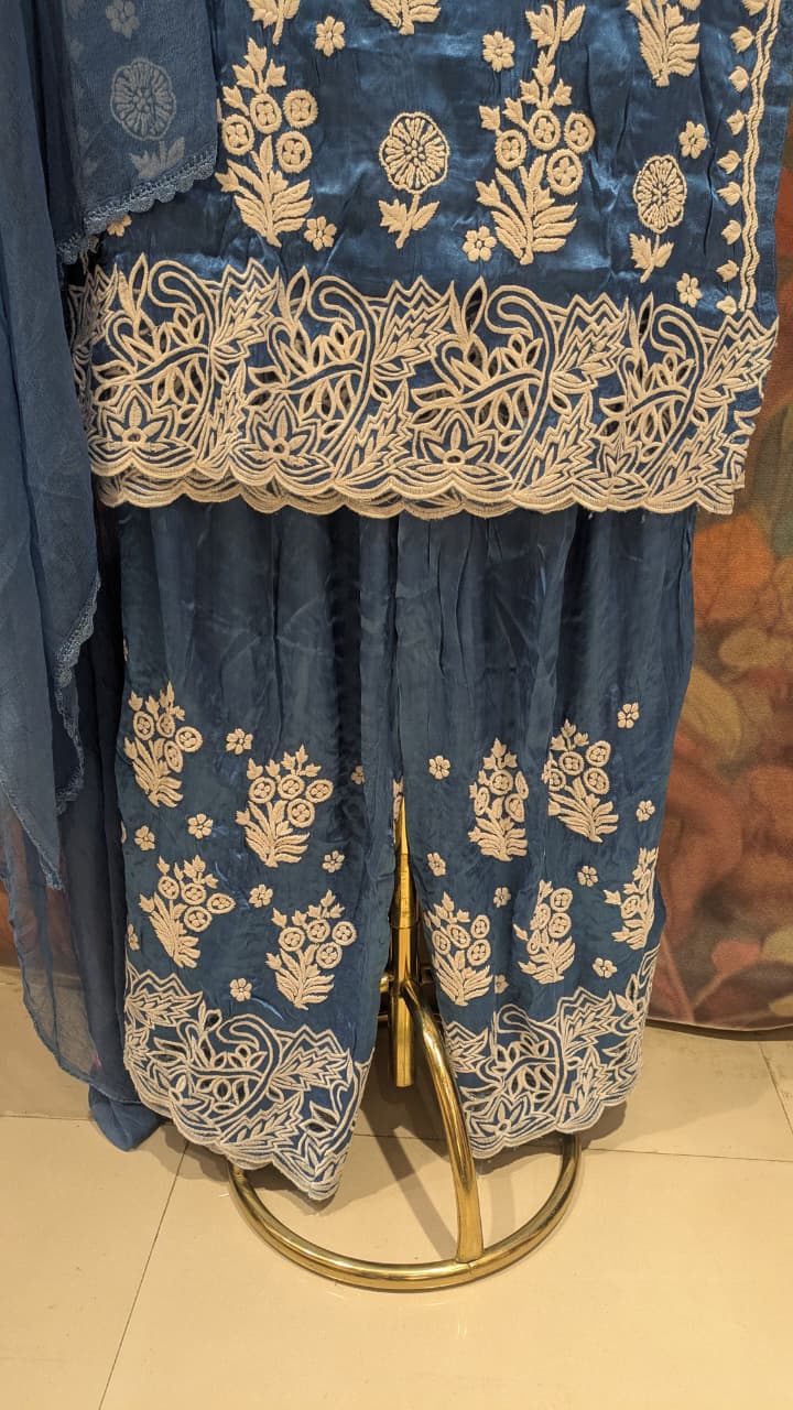 Teal Blue Chikankari Kurta & Pant Set. Lucknowi Chikankari embroidery.