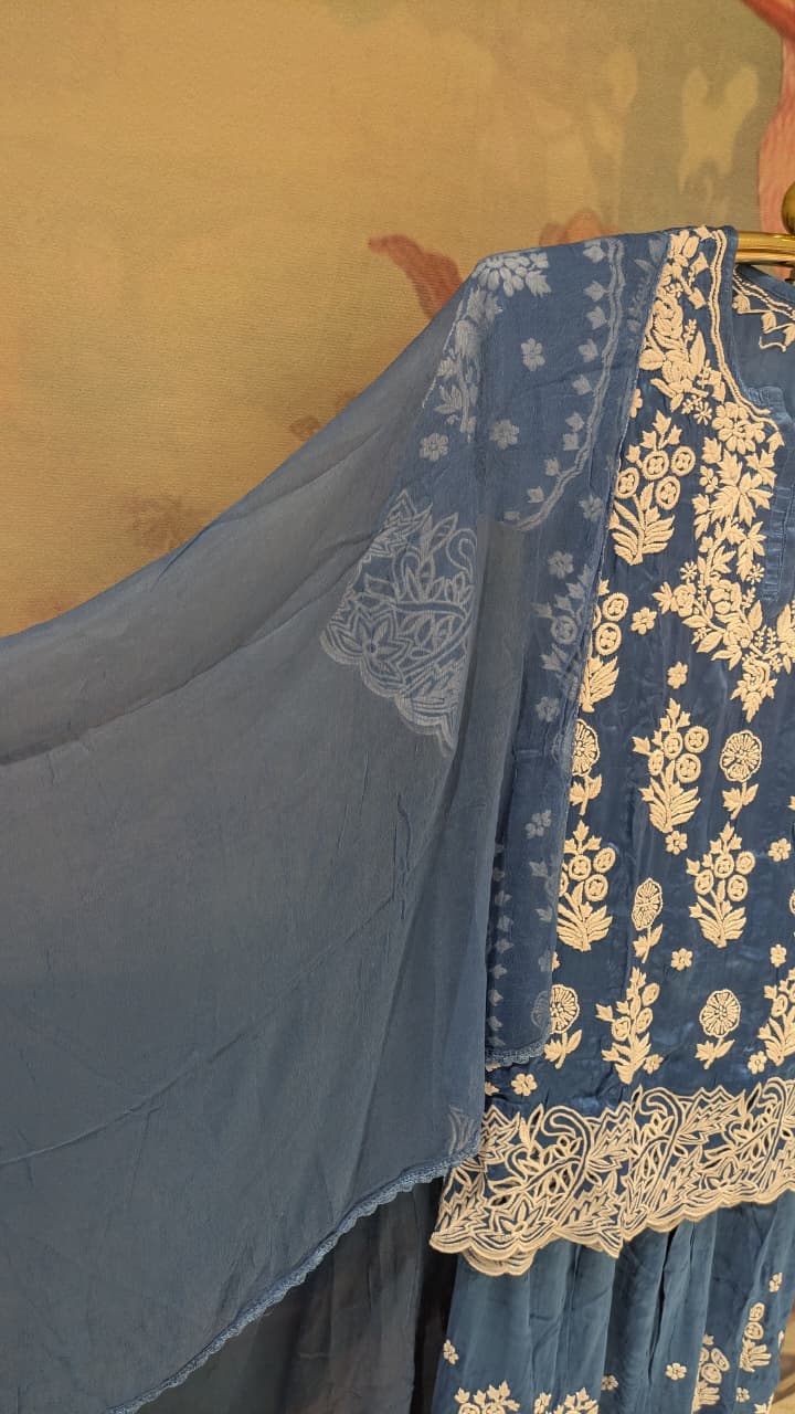 Teal Blue Chikankari Kurta & Pant Set. Lucknowi Chikankari embroidery.