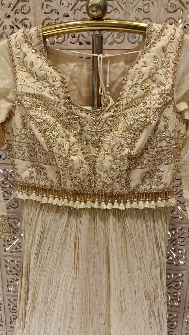 FESTIVE FUNCTIONAL OCCASSION PARTY WEAR OUTFIT