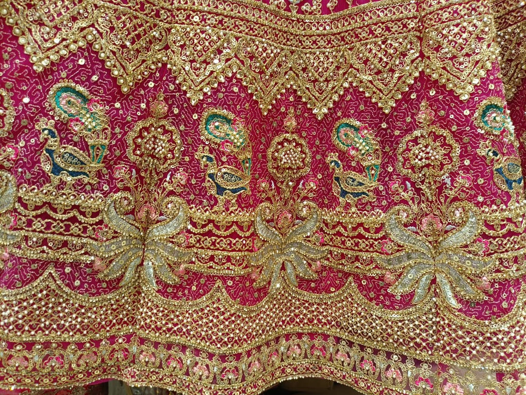 WEDDING,RECEPTION FUNCTIONAL BRIDAL LEHENGA CHOLI