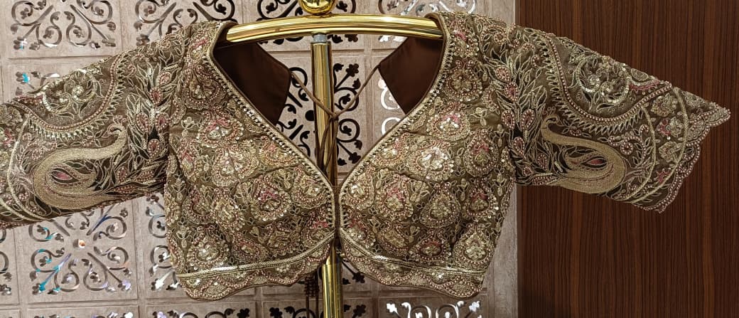 MEHENDI,HALDI WEDDING FUNCTIONAL PARTY WEAR LEHENGA CHOLI