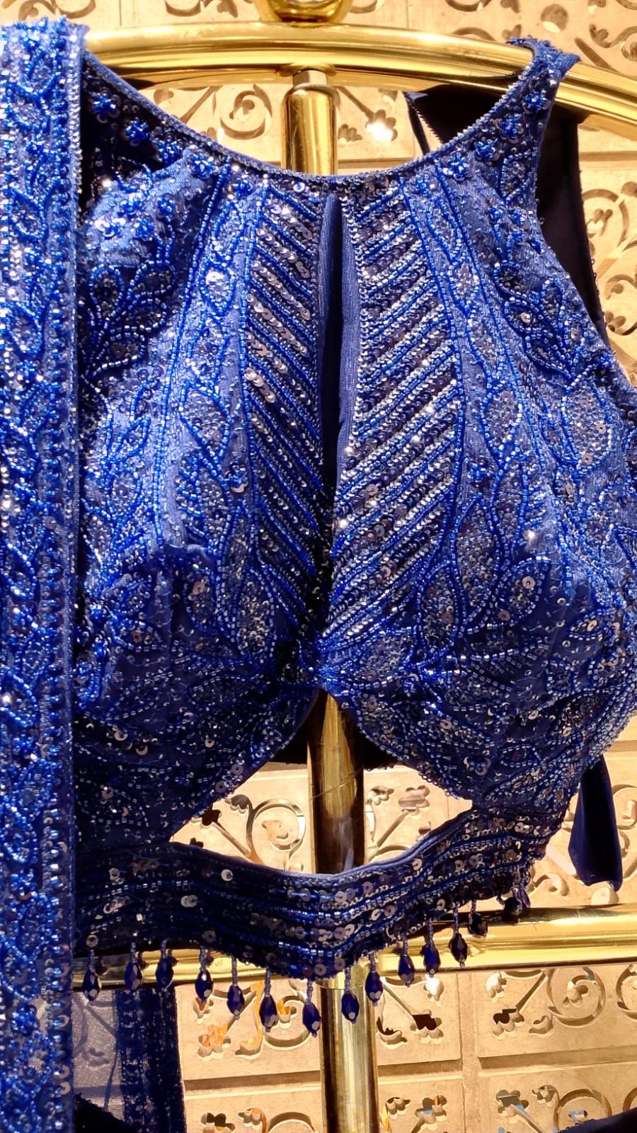 Cocktail Party, weddings, sangeet ceremonies, receptions, festive celebrations, and evening occasions.