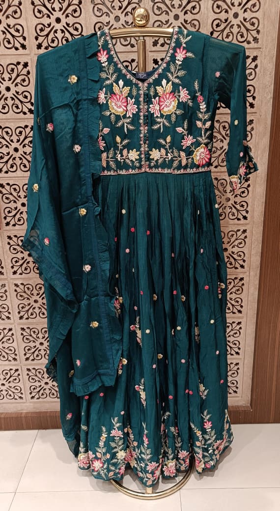 Emerald Green Floral Embroidered Crinkle Anarkali Gown Set