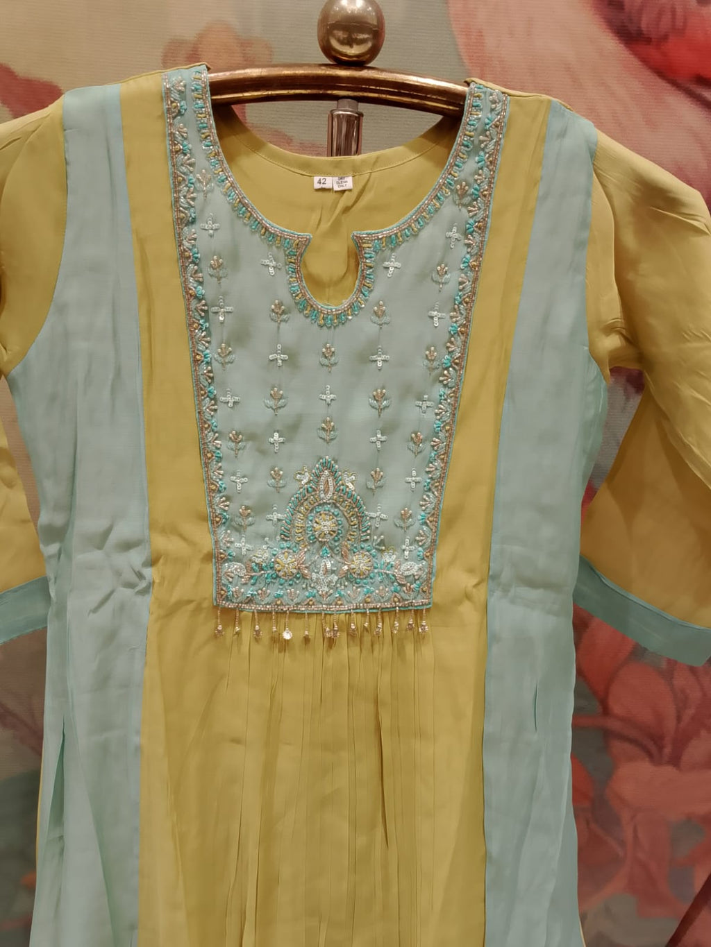 Anakali suit with pant, daytime festivities, family get-togethers, casual celebrations, and elegant office ethnic wear days.